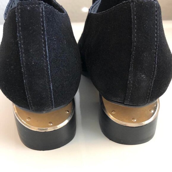 NWT STEVE MADDEN Barnett Black Suede Loafer Gold Metal Cutout Heel 8.5 - Picture 2 of 8